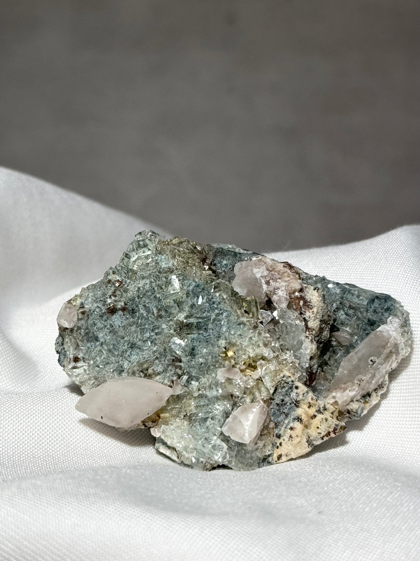 Fluorite & Calcite w/Dendrites