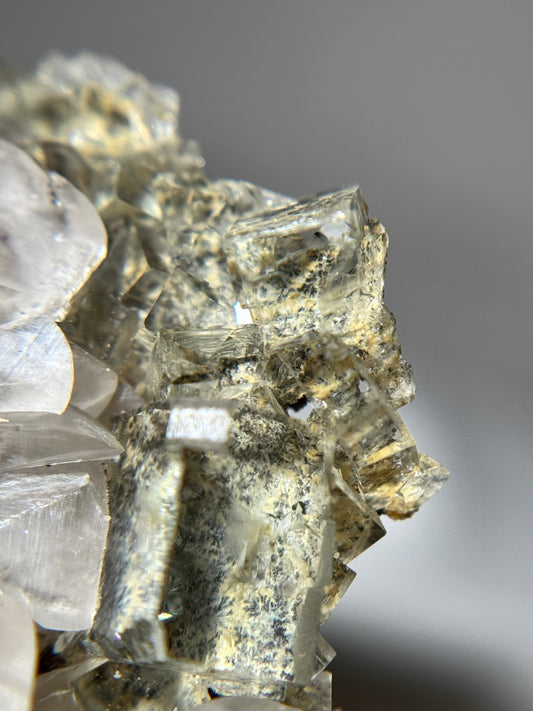 Fluorite & Calcite w/Dendrites