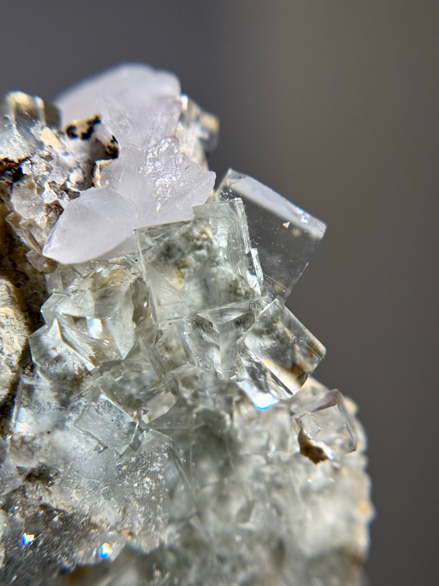 Fluorite & Calcite w/Dendrites