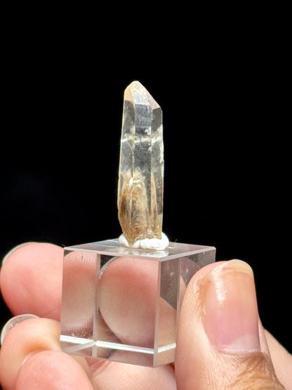 Cookite & Tremolite in Quartz