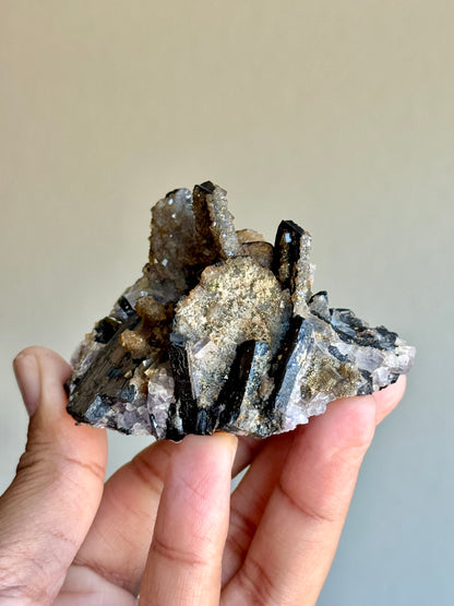 Ferberite & Fluorite