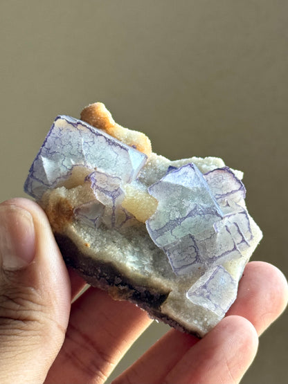 QR Fluorite on Quartz