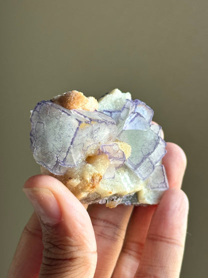 QR Fluorite on Quartz
