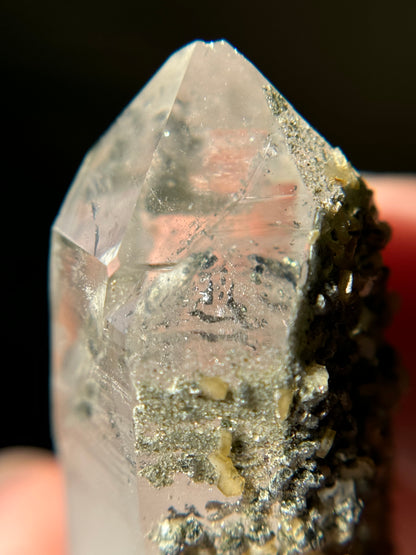 Quartz with Chalchopyrite inclusions