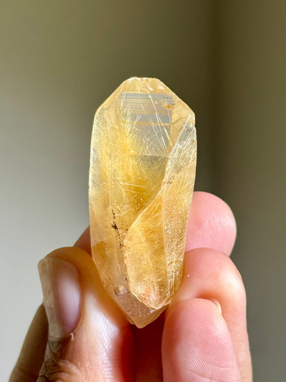Rutile in Quartz