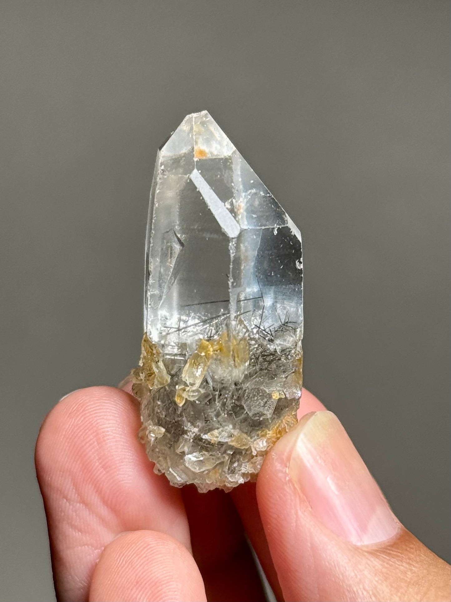 Rutile in Quartz