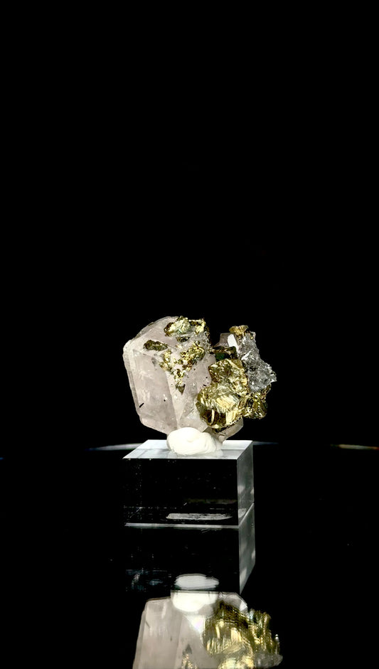 Gem Dolomite & Chalchopyrite