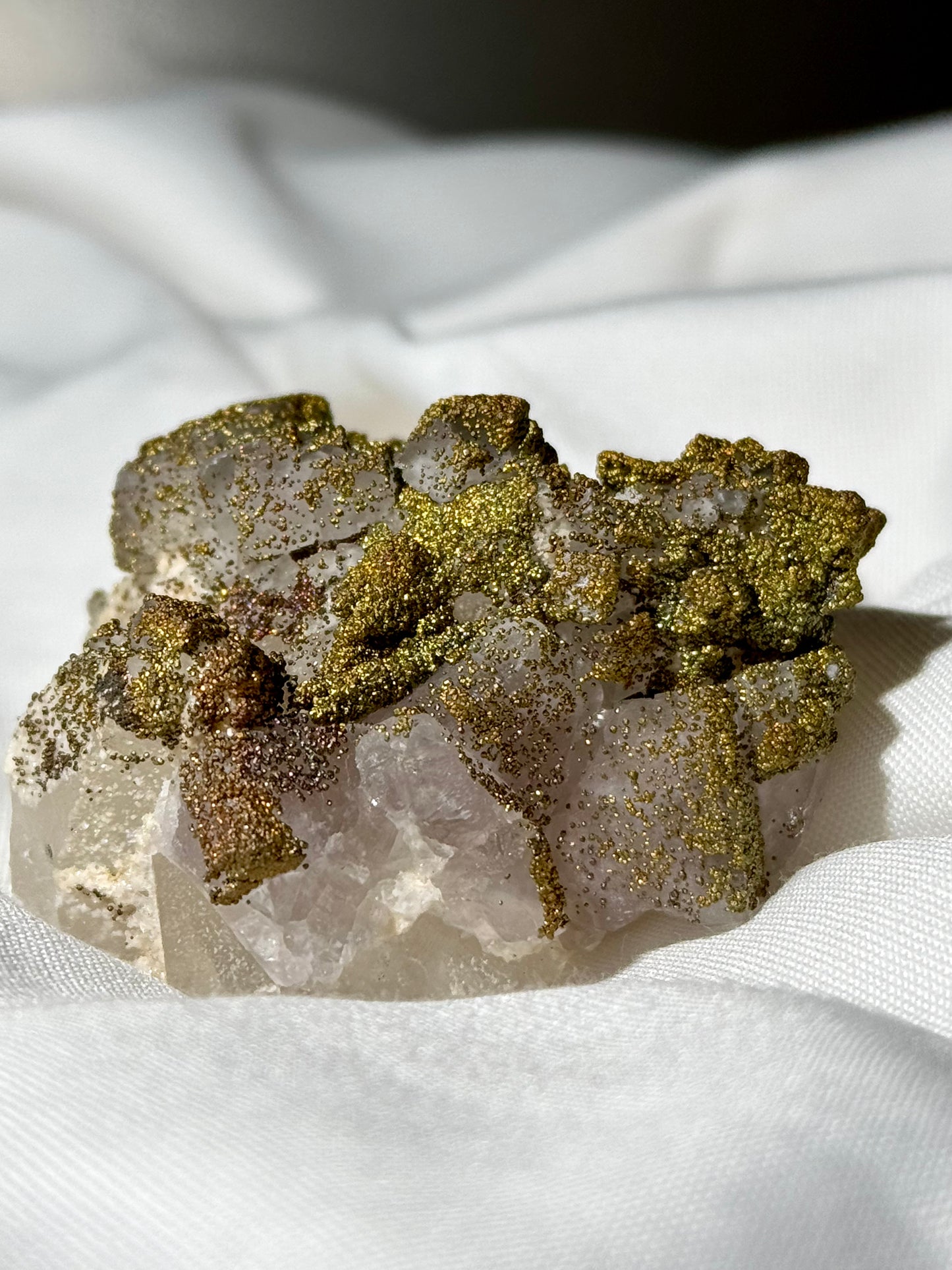 Fluorite on Dolomite with Chalchopyrite & Quartz