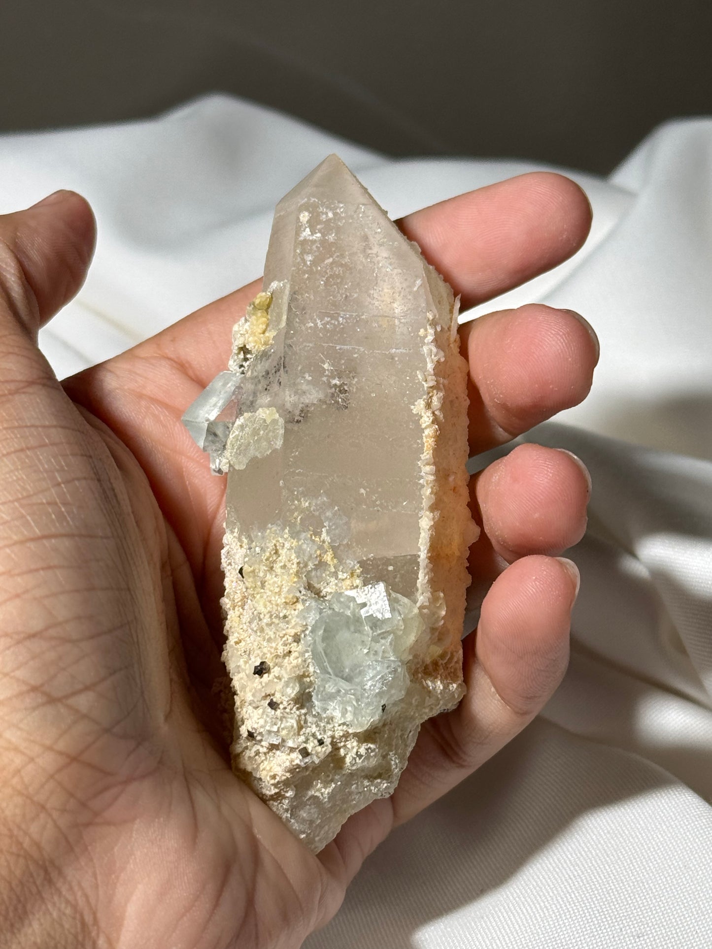 Quartz with Fluorite and Dolomite