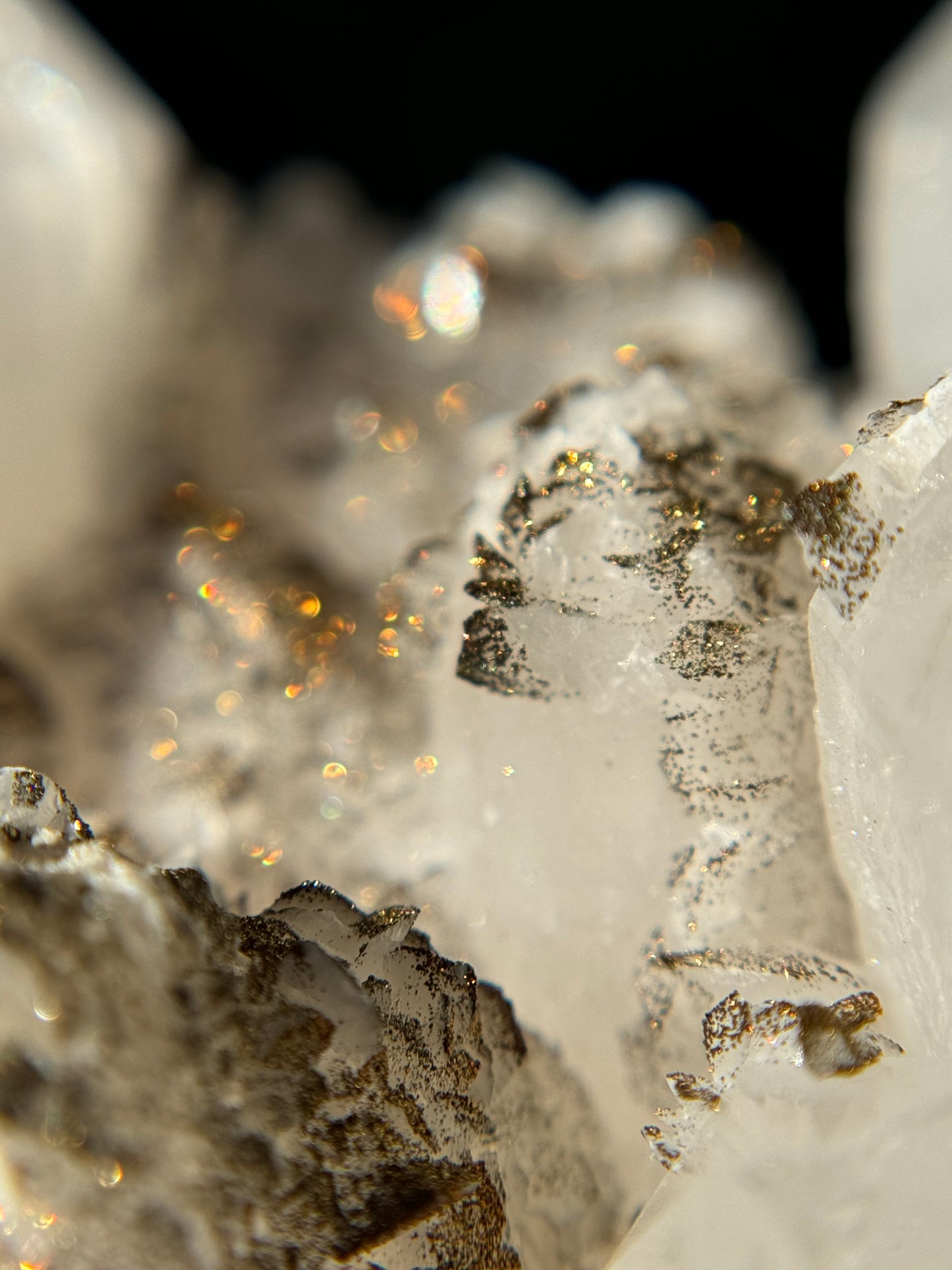 Quartz, Chalchopyrite & Calcite