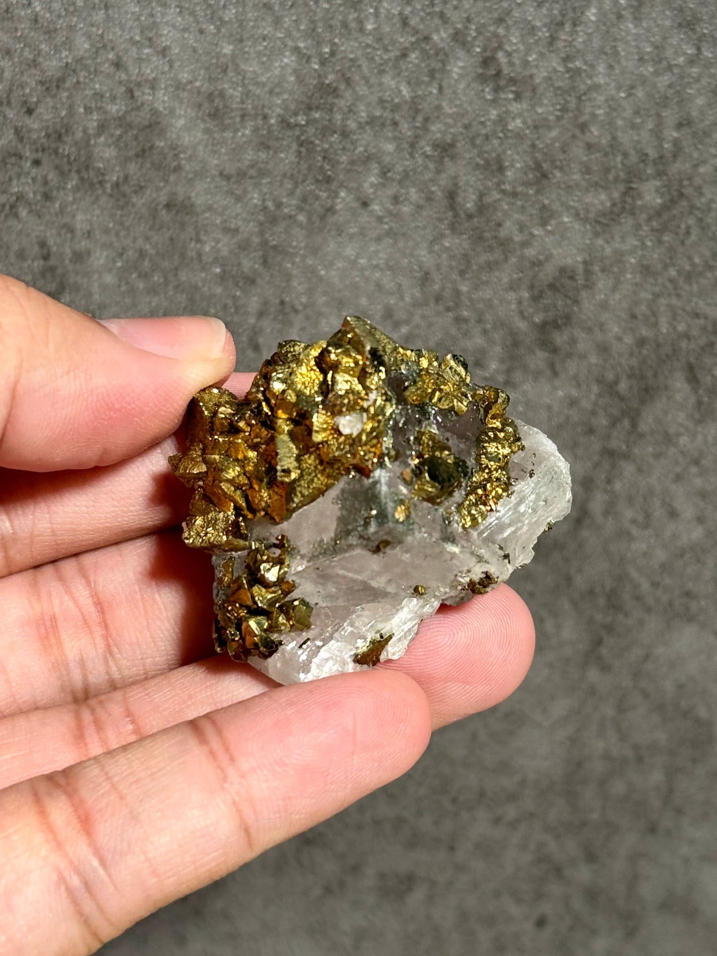 Gem Dolomite with Chalchopyrite