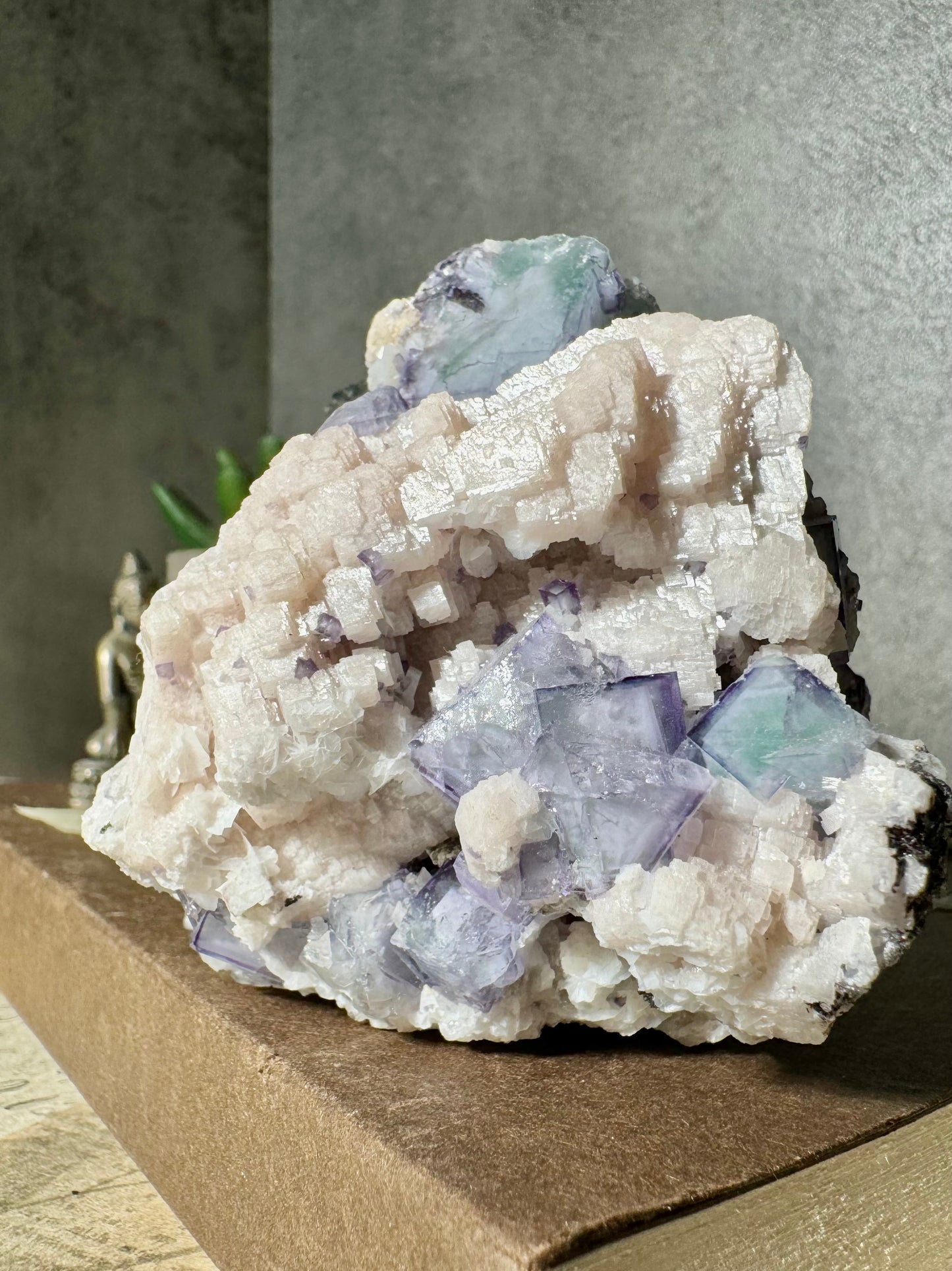 Porcelain Fluorite on Pink Dolomite and Hübnerite (Second Generation)