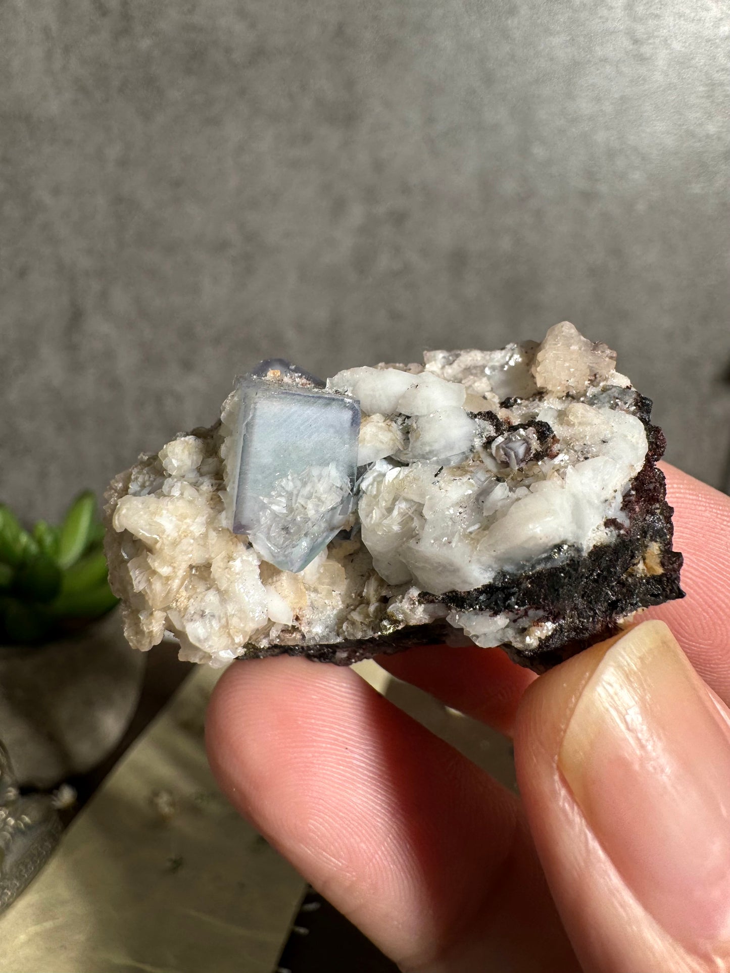 Porcelain Fluorite on Hübnerite (First Generation)