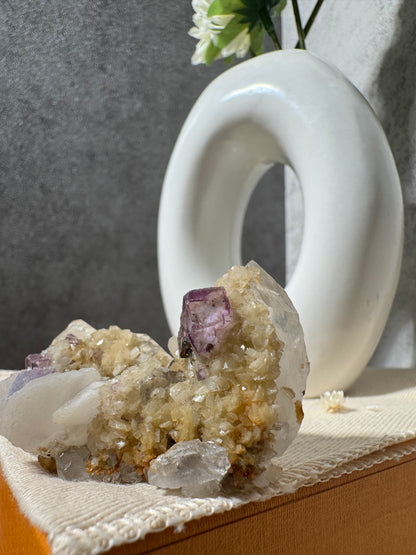 Quartz with Dolomite, Calcite and Fluorite